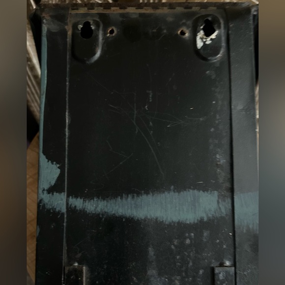 Vintage - Black Metal Eagle Wall Mount Mailbox for Mail and Newspaper Delivery - Picture 4 of 5